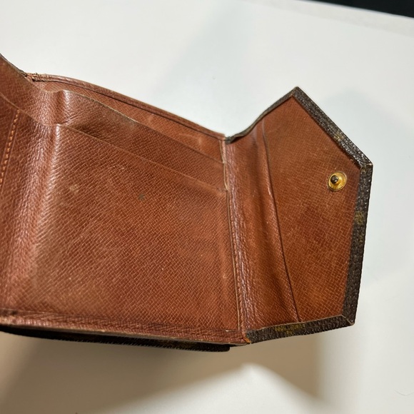 LOUIS VUITTON Monogram Porto Monnevier Wallet - Picture 6 of 9